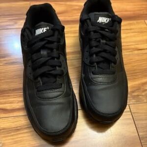 Nike Men's Black Sneakers